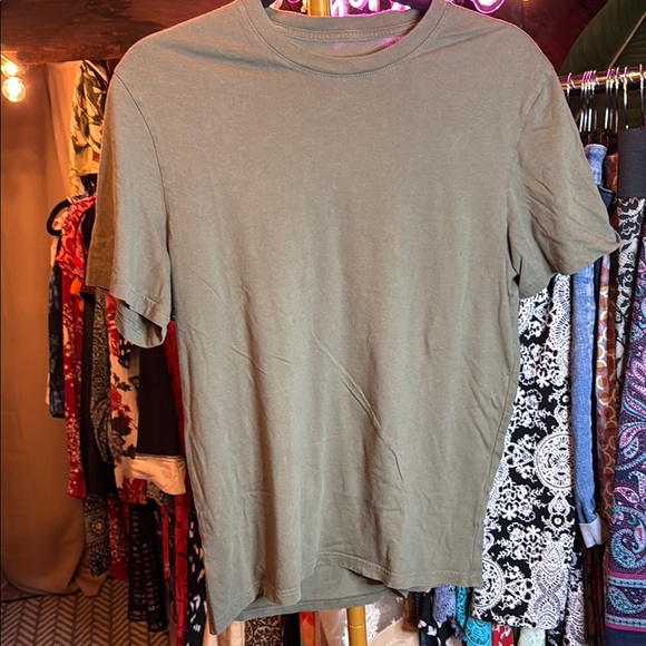 Everlane Men's Short Sleeve Tee - Olive - Picture 2 of 3